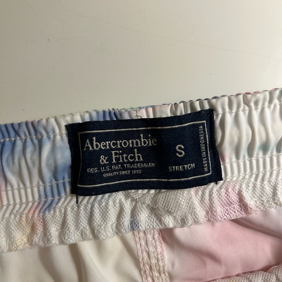 Swimming shorts- Abercrombie and Fitch tie dye pattern - Picture 3 of 4